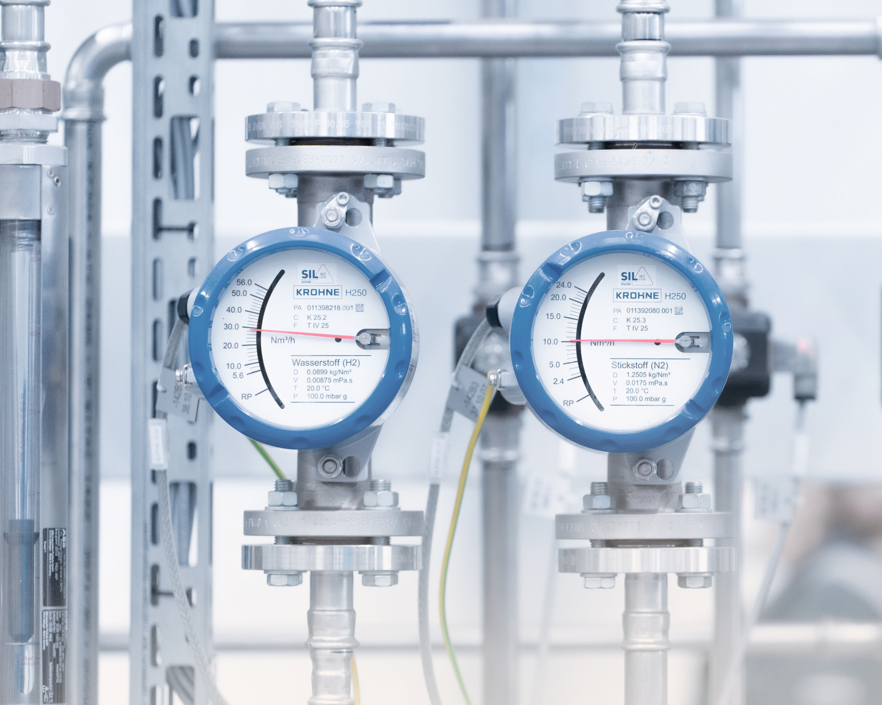 Hydrogen and nitrogen flow meters on the Steel CleanUp reduction line